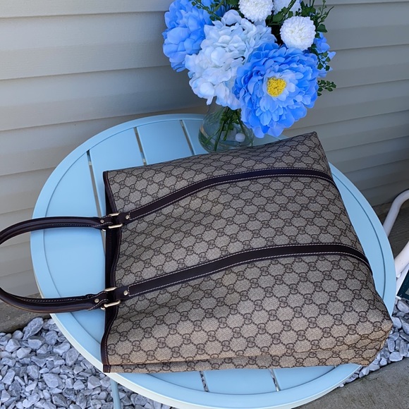Authentic Gucci tote - Picture 5 of 16